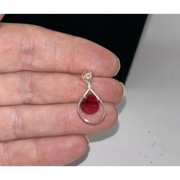 Silvertone Pendant With A Red Stone Suspended In A Teardrop (no chain) Elegant - Picture 2 of 3